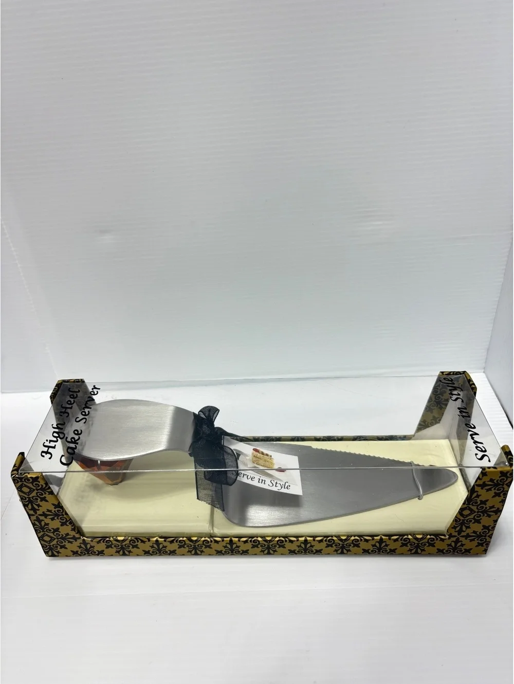 High Heel Cake Server with Decorative Amber Heel and Black Bow - Elegant Server